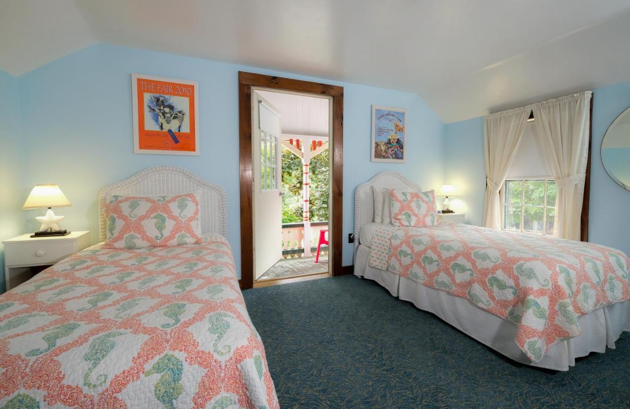 Pequot Hotel オーク・ブラフス エクステリア 写真