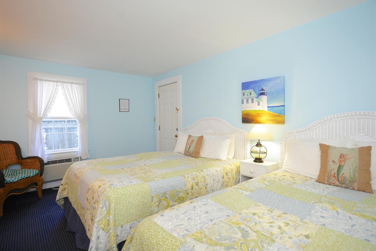 Pequot Hotel オーク・ブラフス エクステリア 写真